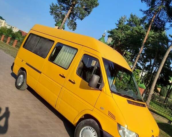 Жовтий Мерседес Sprinter, об'ємом двигуна 2.69 л та пробігом 500 тис. км за 6999 $, фото 4 на Automoto.ua