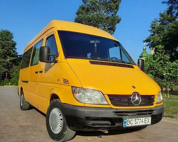 Жовтий Мерседес Sprinter, об'ємом двигуна 2.69 л та пробігом 500 тис. км за 6999 $, фото 8 на Automoto.ua