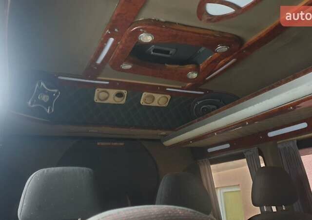 Желтый Мерседес Sprinter, объемом двигателя 2.7 л и пробегом 111 тыс. км за 10050 $, фото 12 на Automoto.ua