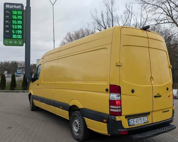 Желтый Мерседес Sprinter, объемом двигателя 2.9 л и пробегом 487 тыс. км за 15000 $, фото 6 на Automoto.ua