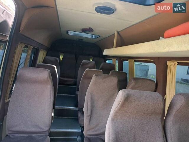Жовтий Мерседес Sprinter, об'ємом двигуна 2.15 л та пробігом 750 тис. км за 13500 $, фото 5 на Automoto.ua