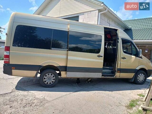 Жовтий Мерседес Sprinter, об'ємом двигуна 2.15 л та пробігом 750 тис. км за 13500 $, фото 10 на Automoto.ua