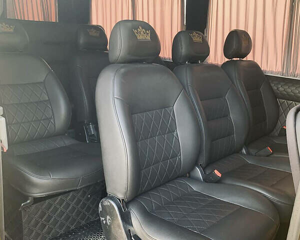 Желтый Мерседес Sprinter, объемом двигателя 2.2 л и пробегом 470 тыс. км за 13500 $, фото 5 на Automoto.ua