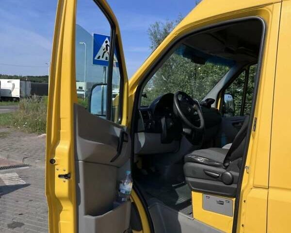 Желтый Мерседес Sprinter, объемом двигателя 3.22 л и пробегом 5 тыс. км за 11500 $, фото 7 на Automoto.ua