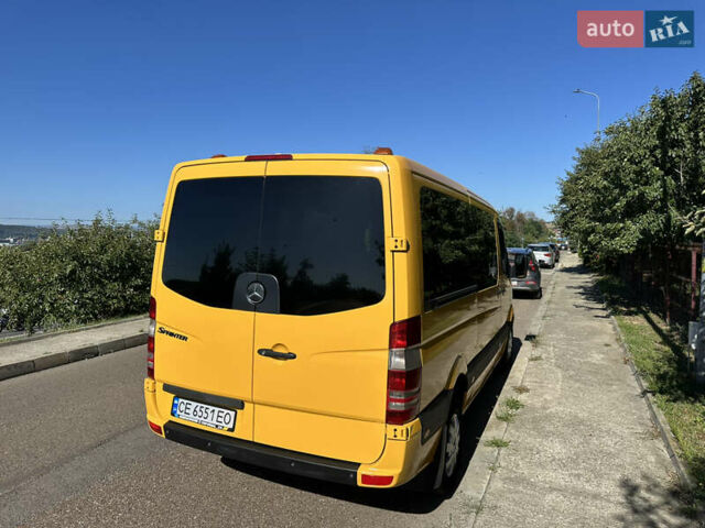 Желтый Мерседес Sprinter, объемом двигателя 2.15 л и пробегом 295 тыс. км за 15500 $, фото 3 на Automoto.ua