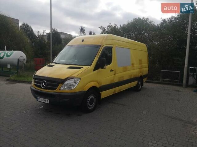 Жовтий Мерседес Sprinter, об'ємом двигуна 3 л та пробігом 640 тис. км за 11000 $, фото 1 на Automoto.ua