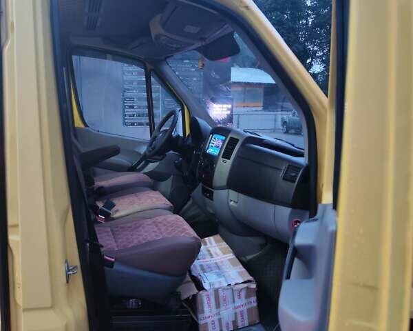 Мерседес Sprinter 2011 в Долине на Automoto.ua Желтый Мерседес Sprinter, объемом двигателя 3 л и пробегом 400 тыс. км за 25600 $, фото 10 на Automoto.ua