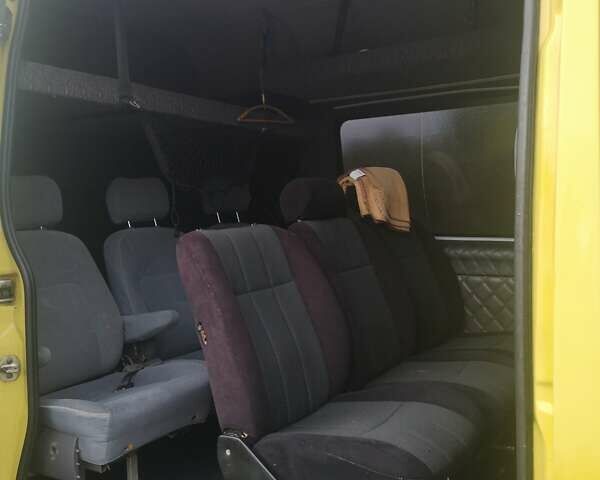 Жовтий Мерседес Sprinter, об'ємом двигуна 3 л та пробігом 640 тис. км за 11000 $, фото 8 на Automoto.ua