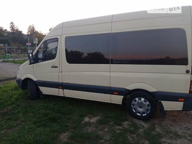 Жовтий Мерседес Sprinter, об'ємом двигуна 2.1 л та пробігом 500 тис. км за 12700 $, фото 12 на Automoto.ua