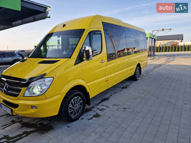 Желтый Мерседес Sprinter, объемом двигателя 2.2 л и пробегом 423 тыс. км за 36500 $, фото 2 на Automoto.ua