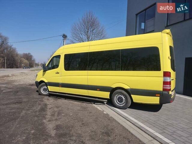 Желтый Мерседес Sprinter, объемом двигателя 0 л и пробегом 174 тыс. км за 26950 $, фото 16 на Automoto.ua