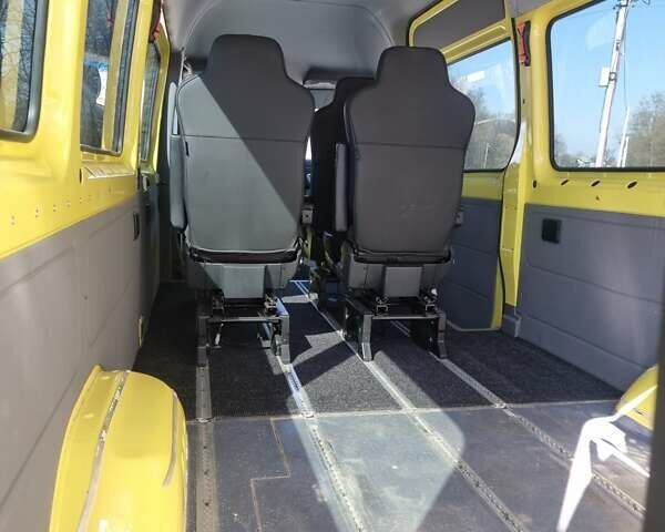 Желтый Мерседес Sprinter, объемом двигателя 0 л и пробегом 174 тыс. км за 26950 $, фото 12 на Automoto.ua