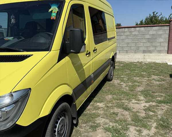 Жовтий Мерседес Sprinter, об'ємом двигуна 3 л та пробігом 666 тис. км за 23500 $, фото 5 на Automoto.ua