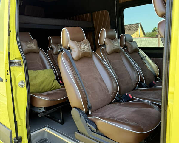 Желтый Мерседес Sprinter, объемом двигателя 3 л и пробегом 666 тыс. км за 23134 $, фото 10 на Automoto.ua