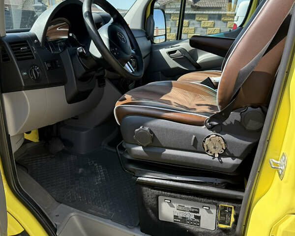 Жовтий Мерседес Sprinter, об'ємом двигуна 3 л та пробігом 666 тис. км за 23500 $, фото 16 на Automoto.ua