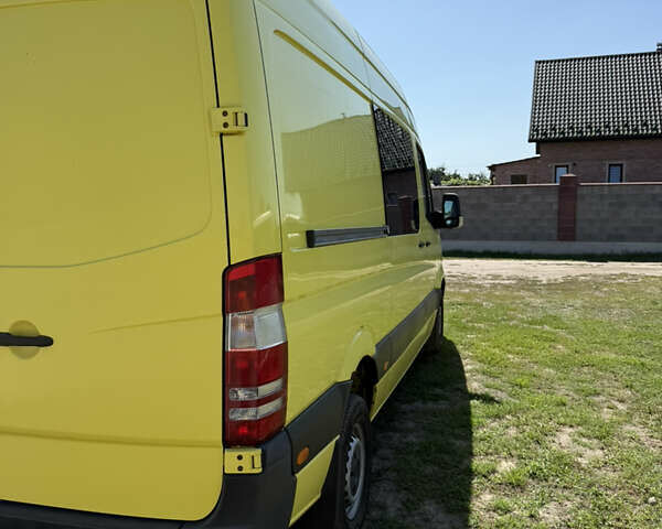 Жовтий Мерседес Sprinter, об'ємом двигуна 3 л та пробігом 666 тис. км за 23500 $, фото 2 на Automoto.ua