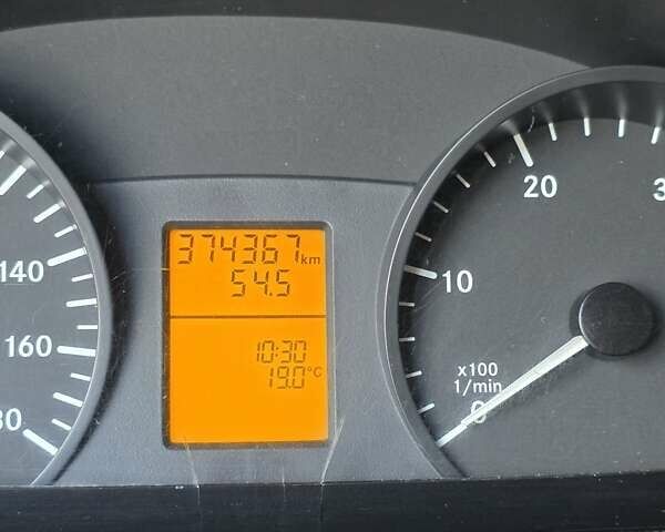 Желтый Мерседес Sprinter, объемом двигателя 2.2 л и пробегом 374 тыс. км за 26500 $, фото 11 на Automoto.ua