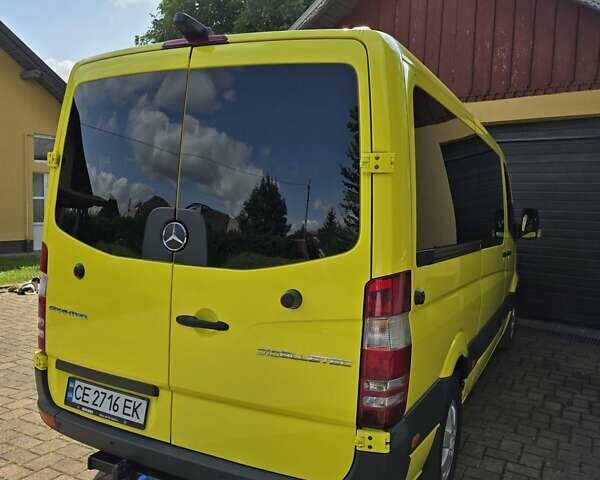 Желтый Мерседес Sprinter, объемом двигателя 2.2 л и пробегом 374 тыс. км за 26500 $, фото 7 на Automoto.ua