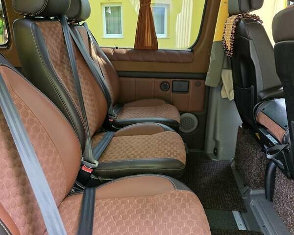Желтый Мерседес Sprinter, объемом двигателя 2.2 л и пробегом 374 тыс. км за 26500 $, фото 2 на Automoto.ua
