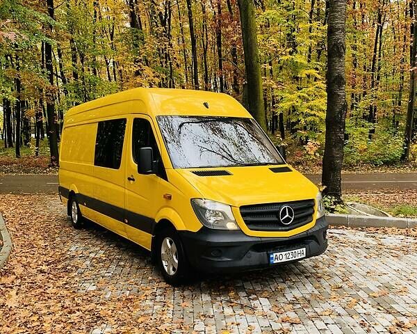 Жовтий Мерседес Sprinter, об'ємом двигуна 2.1 л та пробігом 159 тис. км за 18888 $, фото 38 на Automoto.ua