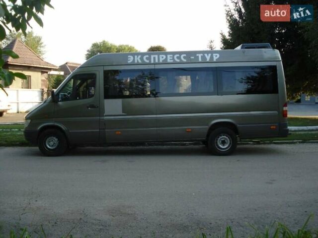 Серый Мерседес Sprinter, объемом двигателя 2.9 л и пробегом 700 тыс. км за 10000 $, фото 5 на Automoto.ua