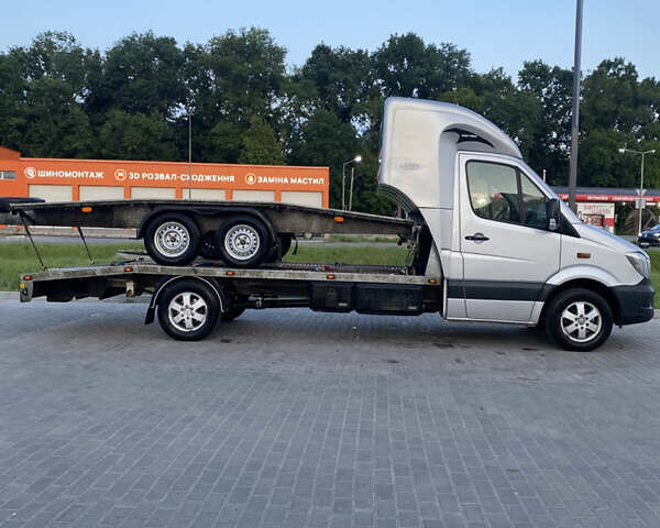 Серый Мерседес Sprinter, объемом двигателя 2.15 л и пробегом 724 тыс. км за 15999 $, фото 3 на Automoto.ua
