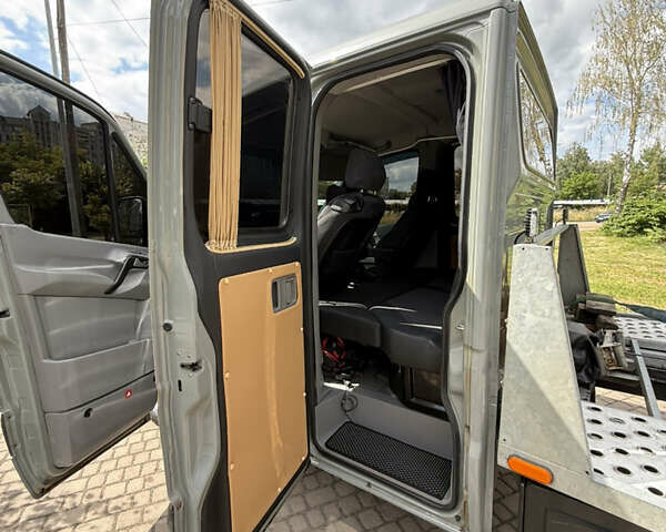 Серый Мерседес Sprinter, объемом двигателя 3 л и пробегом 575 тыс. км за 23500 $, фото 17 на Automoto.ua