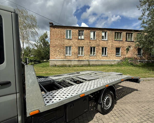 Серый Мерседес Sprinter, объемом двигателя 3 л и пробегом 575 тыс. км за 23500 $, фото 2 на Automoto.ua