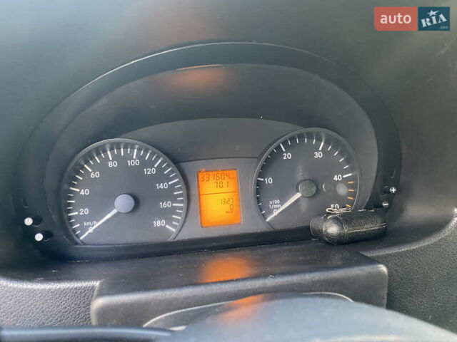 Серый Мерседес Sprinter, объемом двигателя 2.14 л и пробегом 331 тыс. км за 22000 $, фото 13 на Automoto.ua