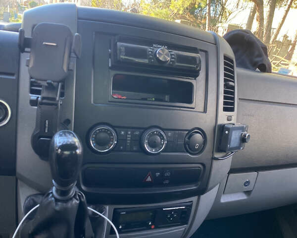 Серый Мерседес Sprinter, объемом двигателя 2.14 л и пробегом 331 тыс. км за 22000 $, фото 15 на Automoto.ua