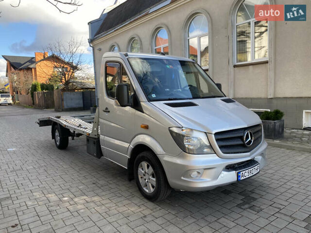 Серый Мерседес Sprinter, объемом двигателя 2.14 л и пробегом 331 тыс. км за 22000 $, фото 2 на Automoto.ua