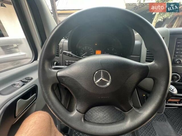 Серый Мерседес Sprinter, объемом двигателя 3 л и пробегом 397 тыс. км за 31500 $, фото 28 на Automoto.ua