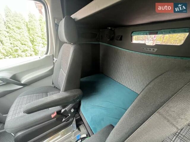 Серый Мерседес Sprinter, объемом двигателя 3 л и пробегом 397 тыс. км за 31500 $, фото 34 на Automoto.ua