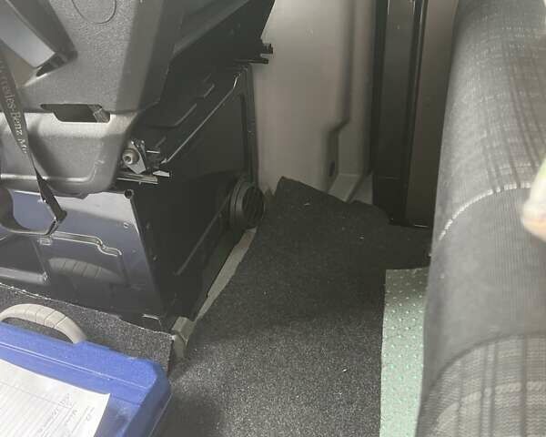 Серый Мерседес Sprinter, объемом двигателя 2.14 л и пробегом 267 тыс. км за 26900 $, фото 14 на Automoto.ua