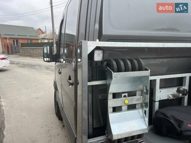 Серый Мерседес Sprinter, объемом двигателя 2.14 л и пробегом 267 тыс. км за 26900 $, фото 9 на Automoto.ua