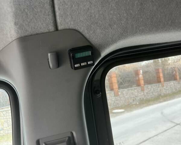 Серый Мерседес Sprinter, объемом двигателя 2.14 л и пробегом 267 тыс. км за 26900 $, фото 19 на Automoto.ua