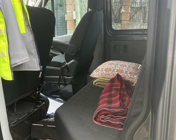 Серый Мерседес Sprinter, объемом двигателя 2.14 л и пробегом 267 тыс. км за 26900 $, фото 13 на Automoto.ua