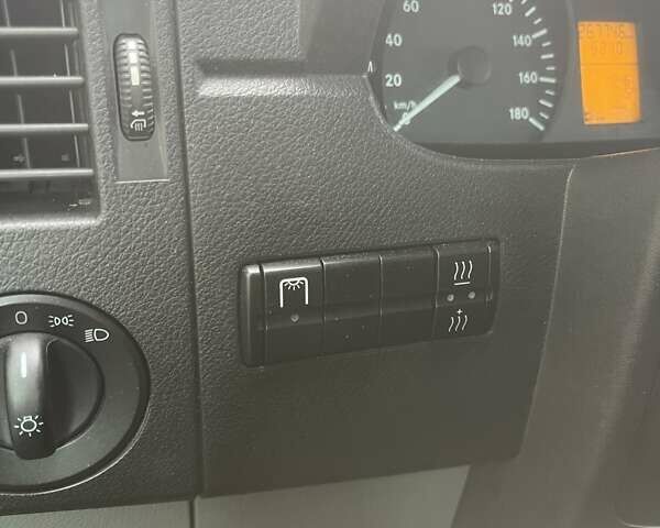 Серый Мерседес Sprinter, объемом двигателя 2.14 л и пробегом 267 тыс. км за 26900 $, фото 25 на Automoto.ua