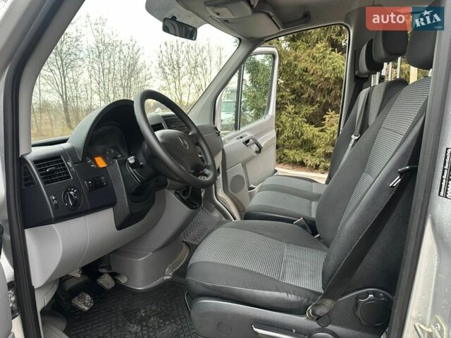 Серый Мерседес Sprinter, объемом двигателя 2.2 л и пробегом 287 тыс. км за 16600 $, фото 9 на Automoto.ua