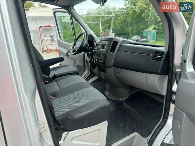 Серый Мерседес Sprinter, объемом двигателя 2.2 л и пробегом 287 тыс. км за 14900 $, фото 9 на Automoto.ua