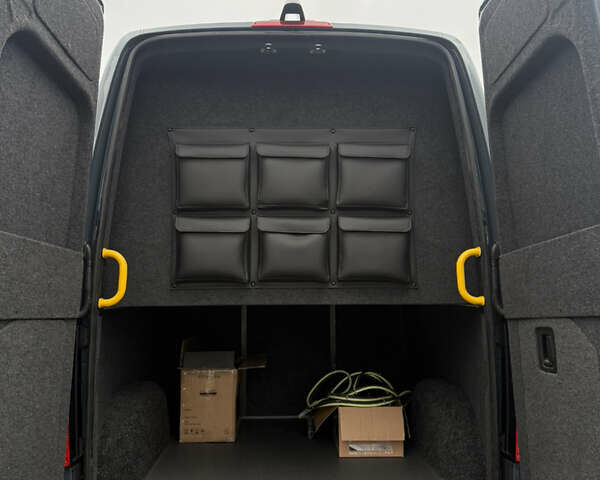 Серый Мерседес Sprinter, объемом двигателя 2.14 л и пробегом 140 тыс. км за 55000 $, фото 15 на Automoto.ua