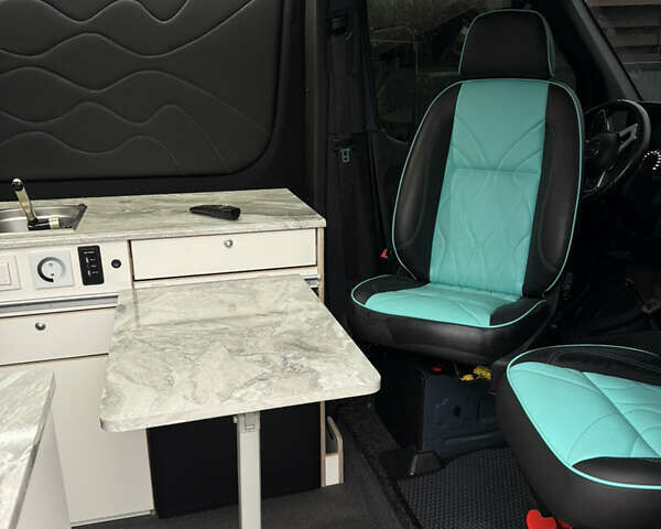 Серый Мерседес Sprinter, объемом двигателя 2.14 л и пробегом 140 тыс. км за 55000 $, фото 6 на Automoto.ua