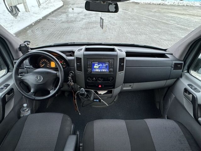 Сірий Мерседес Sprinter, об'ємом двигуна 2.1 л та пробігом 590 тис. км за 13000 $, фото 12 на Automoto.ua