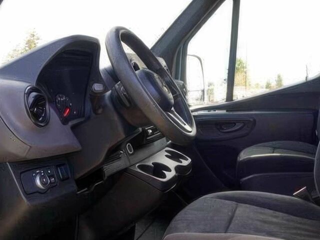 Серый Мерседес Sprinter, объемом двигателя 3 л и пробегом 46 тыс. км за 21000 $, фото 5 на Automoto.ua