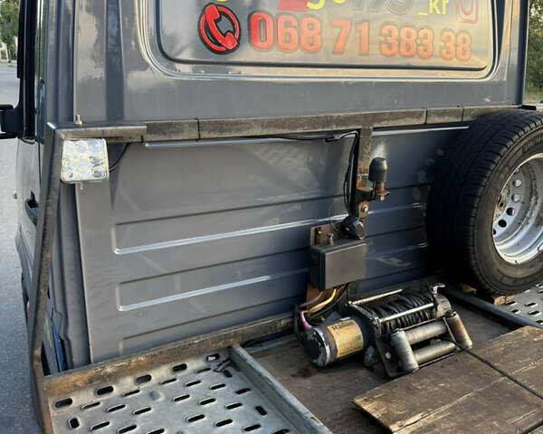 Серый Мерседес Sprinter, объемом двигателя 2.69 л и пробегом 370 тыс. км за 13500 $, фото 2 на Automoto.ua