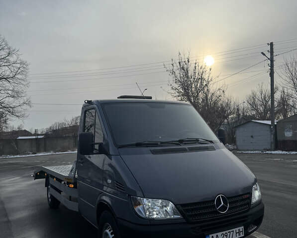 Сірий Мерседес Sprinter, об'ємом двигуна 2.69 л та пробігом 500 тис. км за 17999 $, фото 6 на Automoto.ua