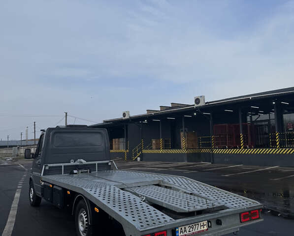 Сірий Мерседес Sprinter, об'ємом двигуна 2.69 л та пробігом 500 тис. км за 17999 $, фото 2 на Automoto.ua