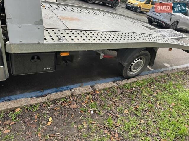 Серый Мерседес Sprinter, объемом двигателя 2.2 л и пробегом 415 тыс. км за 15500 $, фото 10 на Automoto.ua