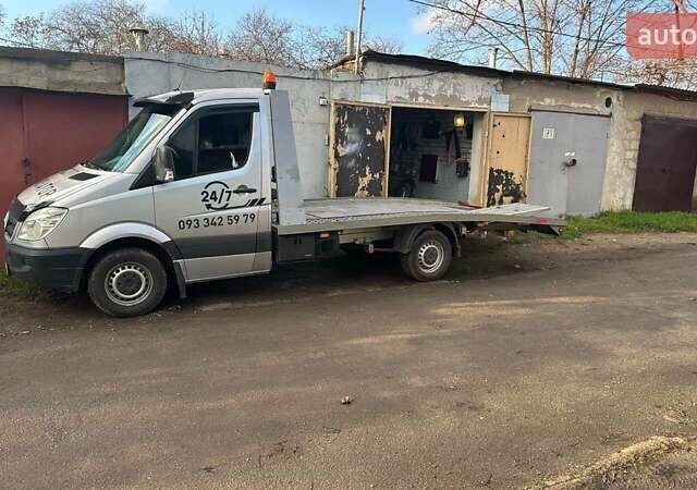 Серый Мерседес Sprinter, объемом двигателя 2.2 л и пробегом 415 тыс. км за 15500 $, фото 6 на Automoto.ua