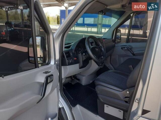 Серый Мерседес Sprinter, объемом двигателя 2.15 л и пробегом 412 тыс. км за 14500 $, фото 1 на Automoto.ua